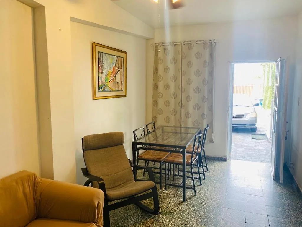 Calle Hollanda 3 Bedroom Home San Juan Holiday home
