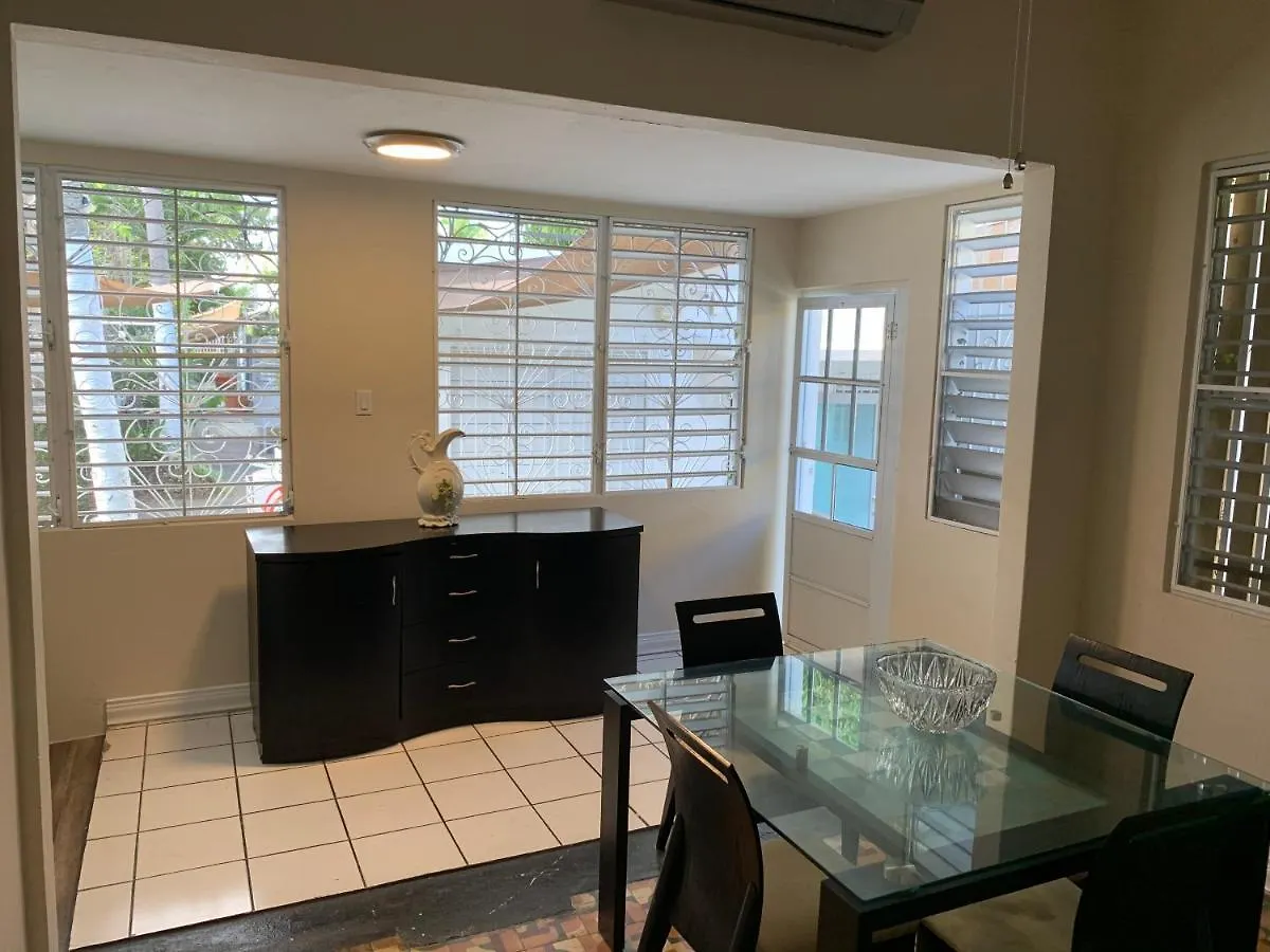 Calle Hollanda 3 Bedroom Home San Juan Holiday home